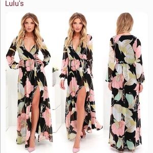 Lulu’s floral maxi dress, Size medium.